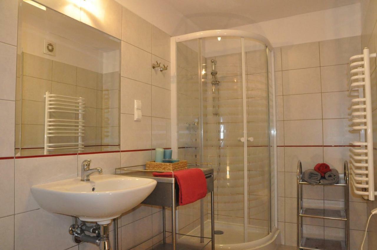 33.13.a. Apartamento *